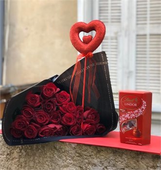 ורדים באהבה עם שוקולד